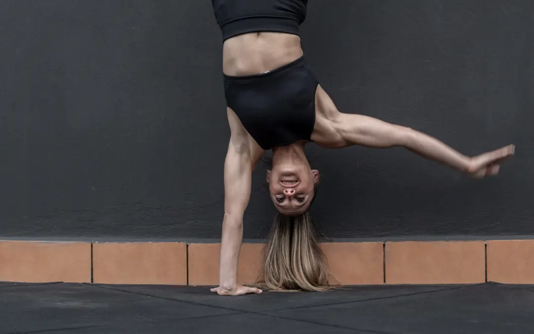 handstand one arm
