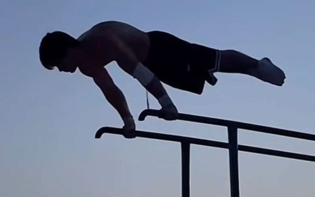 full planche push up