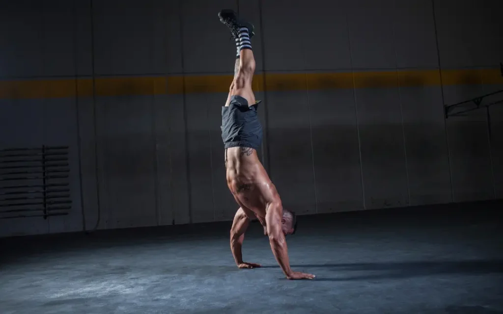 Comment améliorer son handstand : technique et conseils